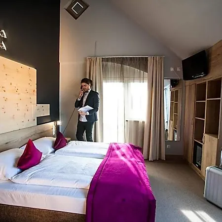 Amalienburg - Boutique & Boarding 3*