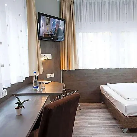 Amalienburg - Boutique & Boarding Hotel 3*
