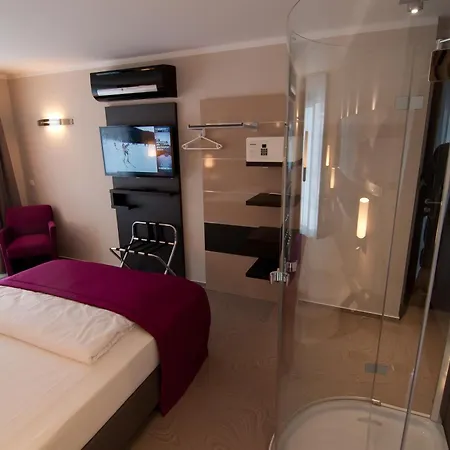 Amalienburg - Boutique & Boarding Munich