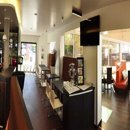 Amalienburg - Boutique & Boarding Munich