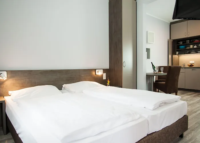 Amalienburg - Boutique & Boarding מלון