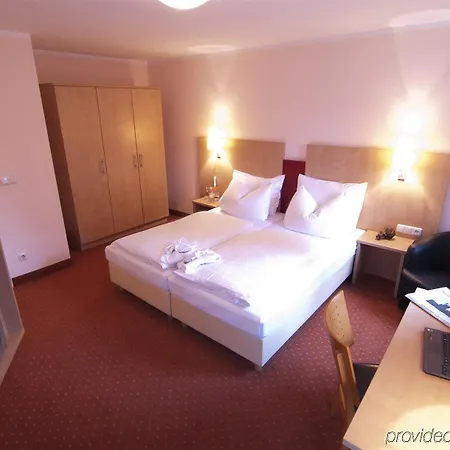 Amalienburg - Boutique & Boarding 3* München
